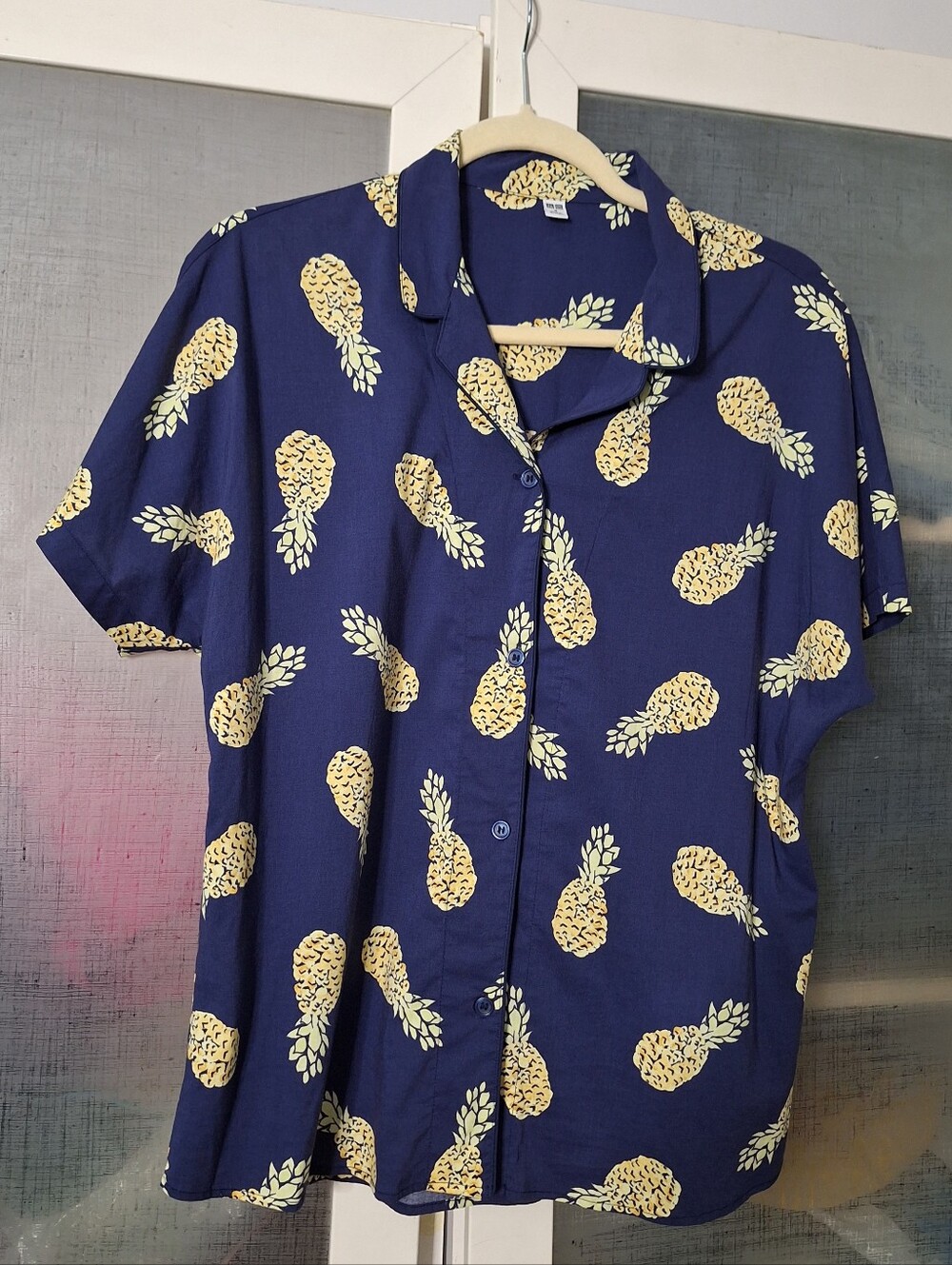 Uniqlo M blouse Pineapple Print
